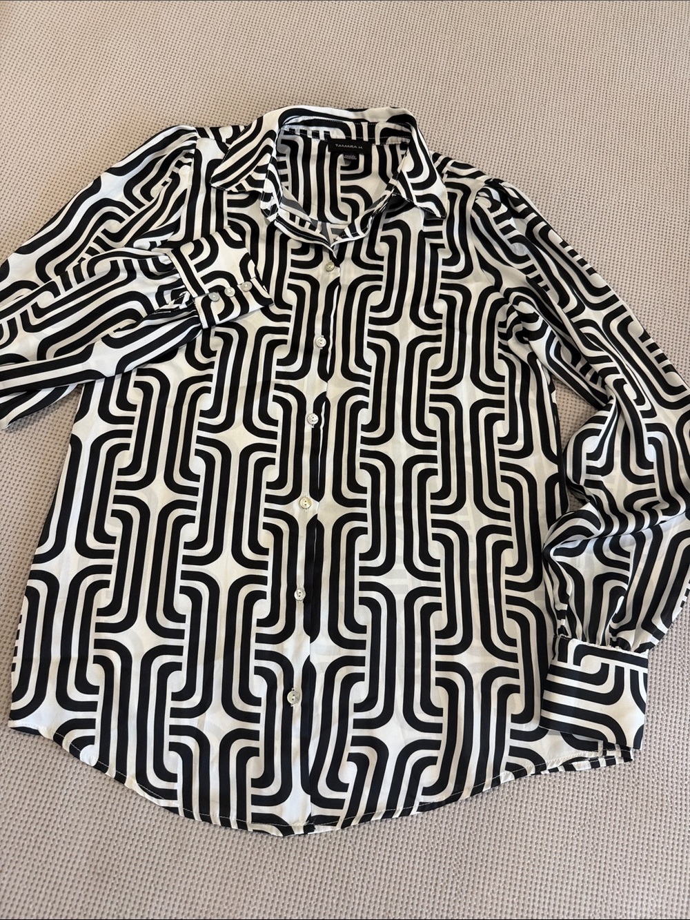 Black & White Geometric Button-Front Blouse